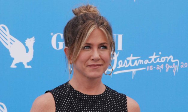 Dramatični prekidi Jennifer Aniston